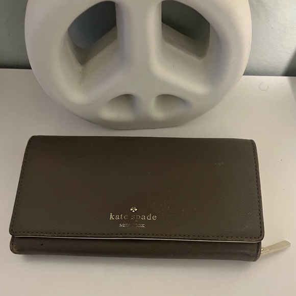 Kate Spade Taupe Leather Wallet - Picture 3 of 6